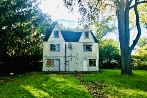 825 Underwood