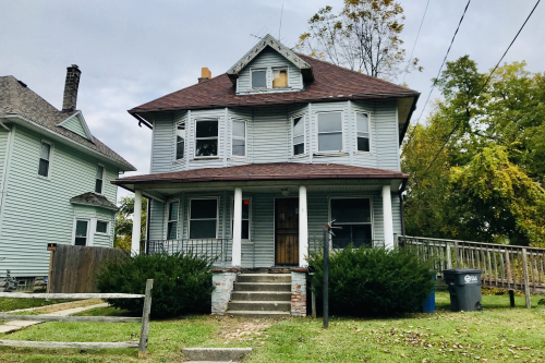 122 Columbia