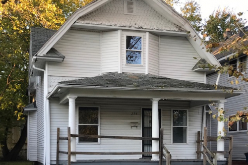 256 Kenilworth