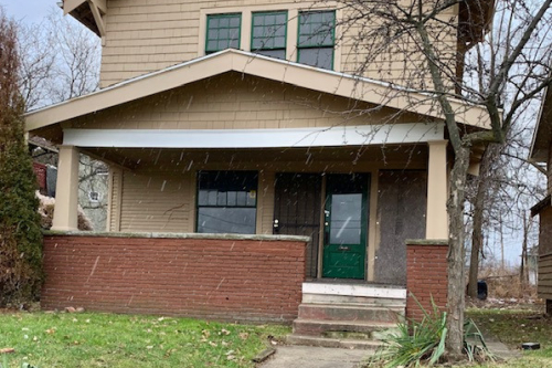 311 W Delaware