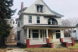 2406 Putnam