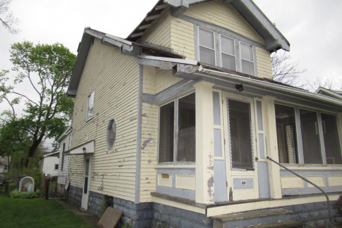 331 W Delaware