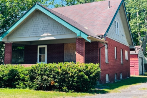 4807 Douglas