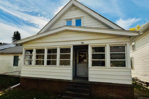426 East Lake